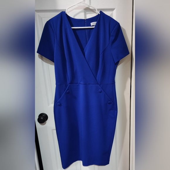 Calvin Klein Blue Crepe Midi Dress with Buttons and Surplice Neckline - Picture 2 of 5